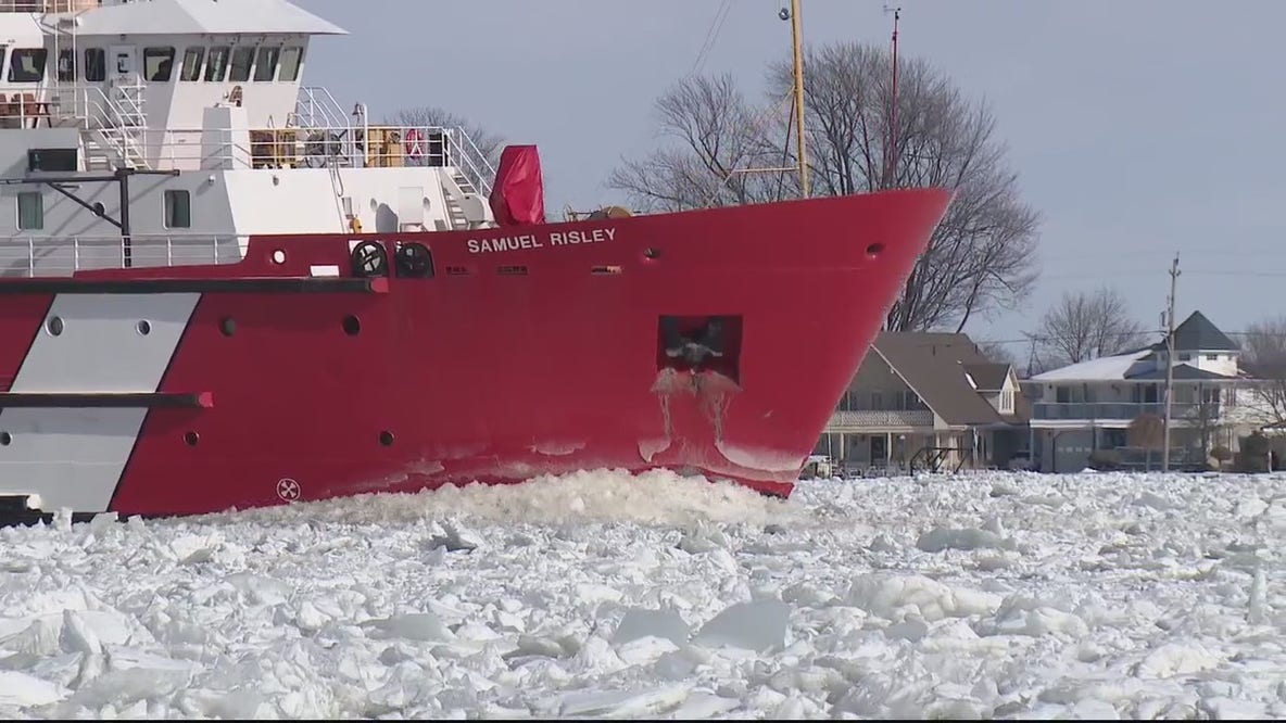 Flooding along St. Clair River caused by ice jams have residents bracing for the worst